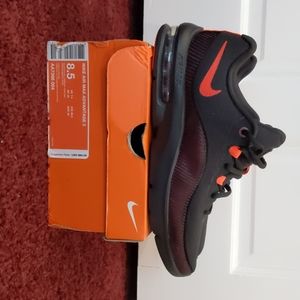 Air Max Advantage 2